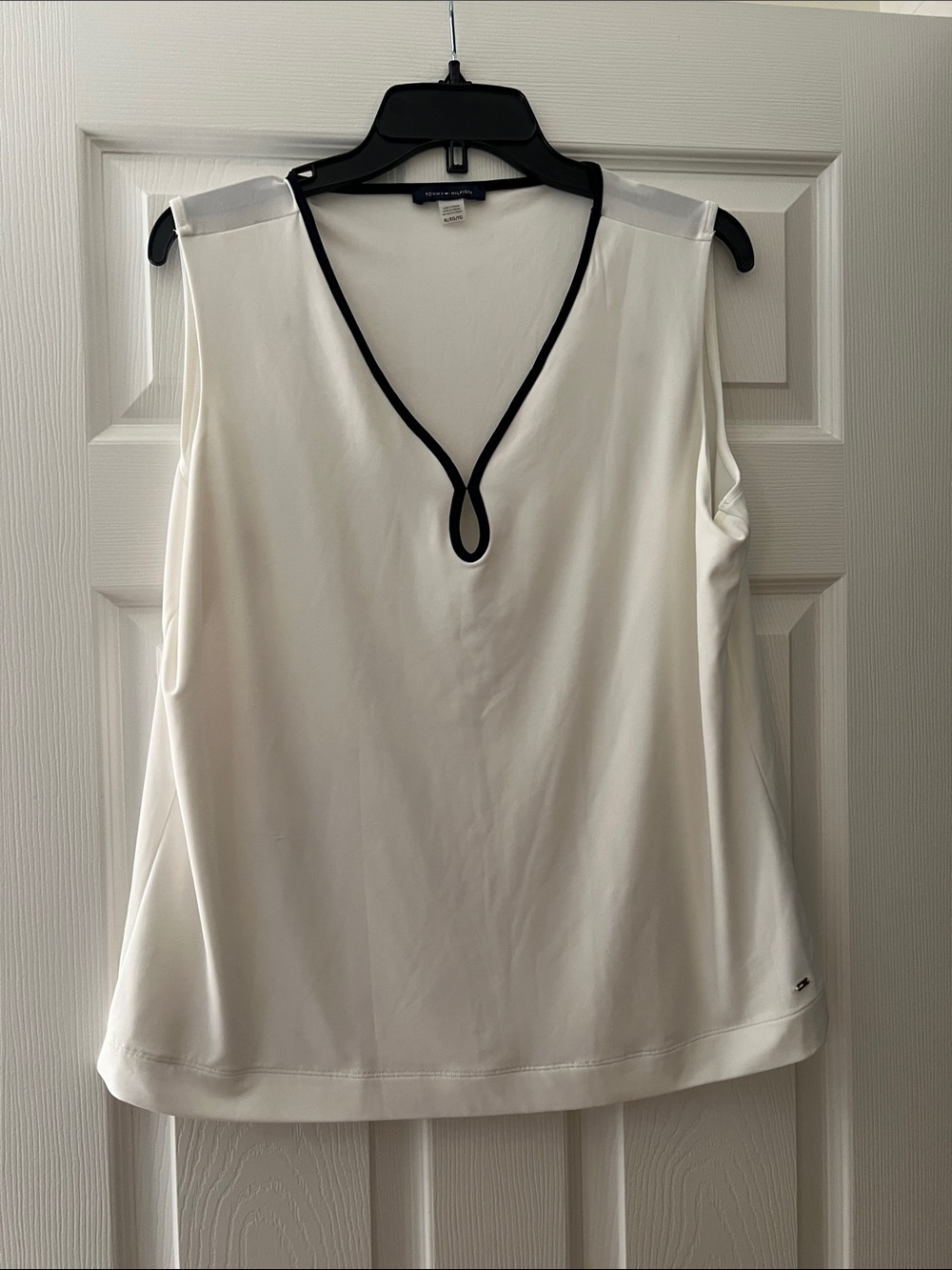 Tommy Hilfiger White Sleeveless V-Neck Tank with Black Trim